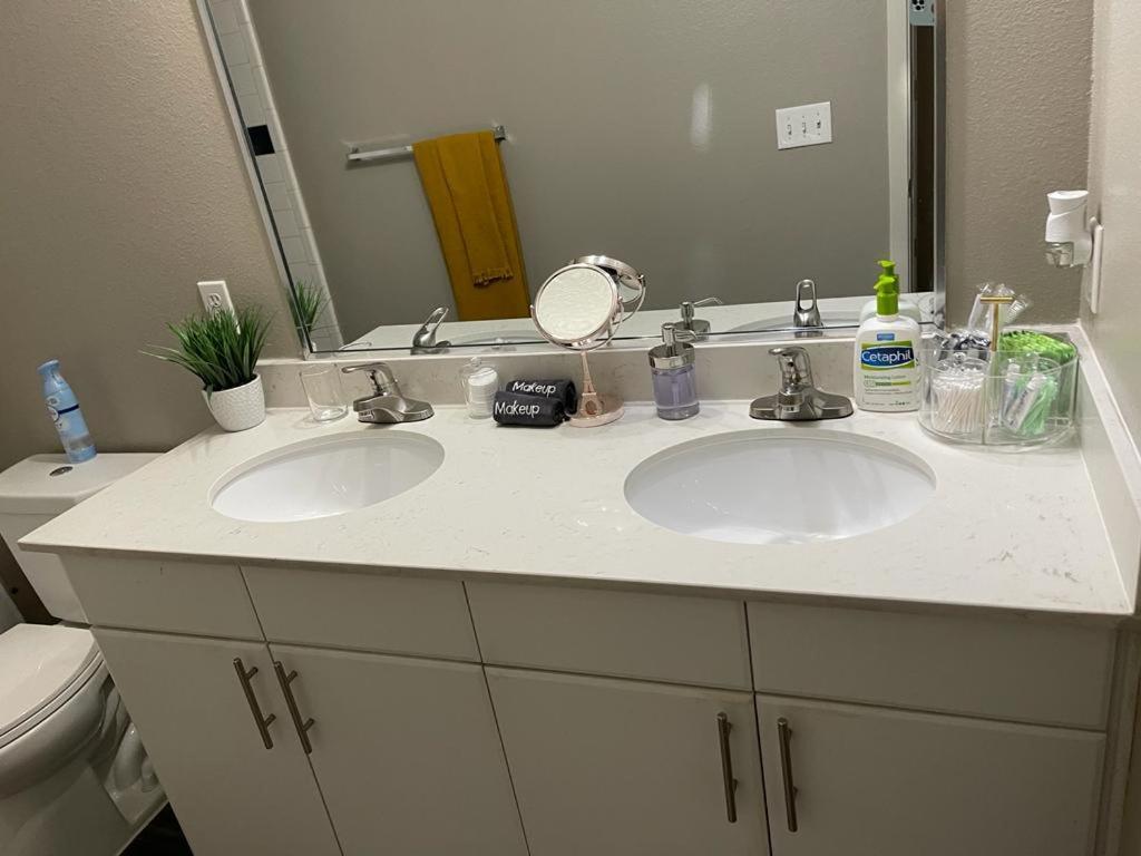 Charming 1,100 Sq Ft Apartment Near To The Shops At Legacy พลาโน ภายนอก รูปภาพ